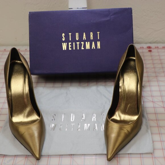 Stuart Weitzman Gold NexPump - Picture 1 of 7